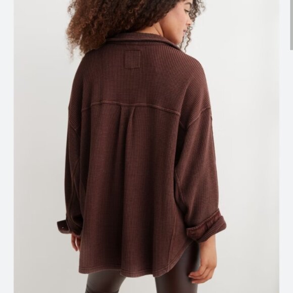 🆕️NWT Aerie LumberJane Waffle Shirt in 'Dark Maple', Size Medium - Picture 4 of 14